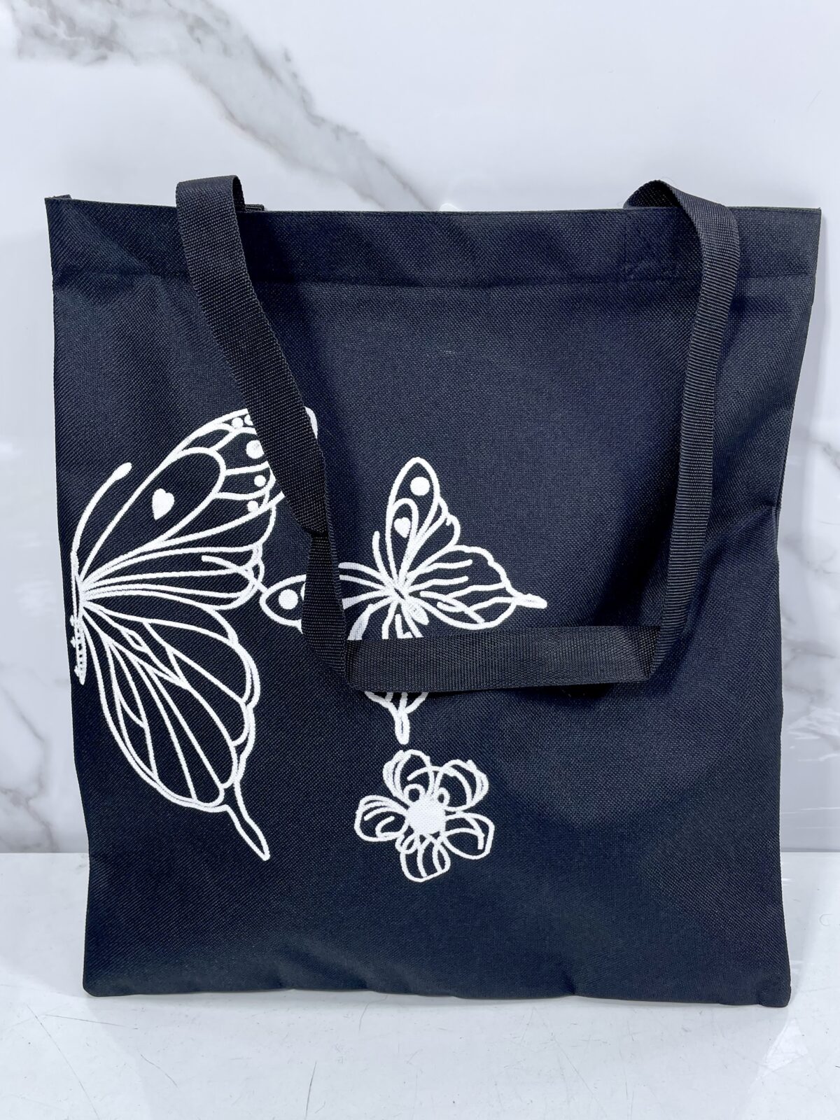 ⁦Sac fille noire 37/33cm حقيبة⁩ - الصورة ⁦3⁩