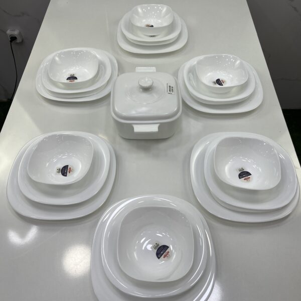 Service de table carine blanc simple 26pcs