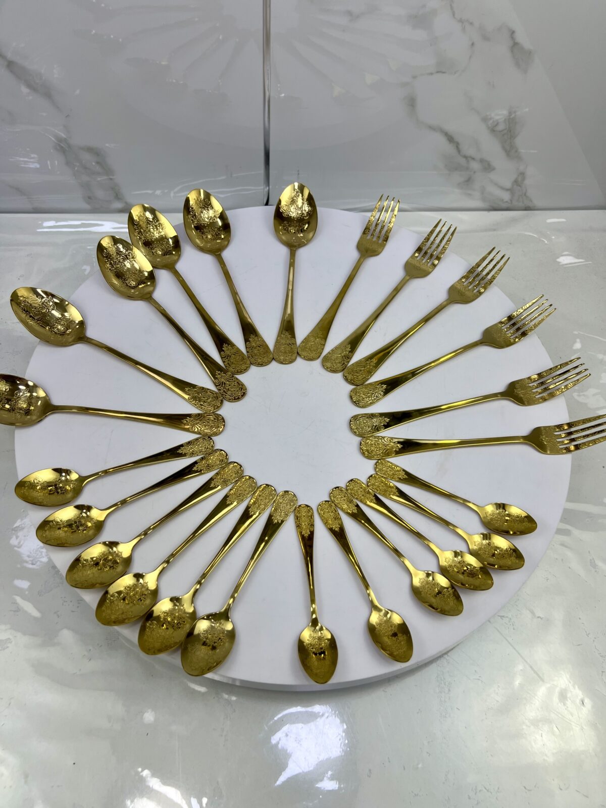 ⁦série cuillère dore 24Pcs SC-08سيري مغارف⁩ - الصورة ⁦1⁩