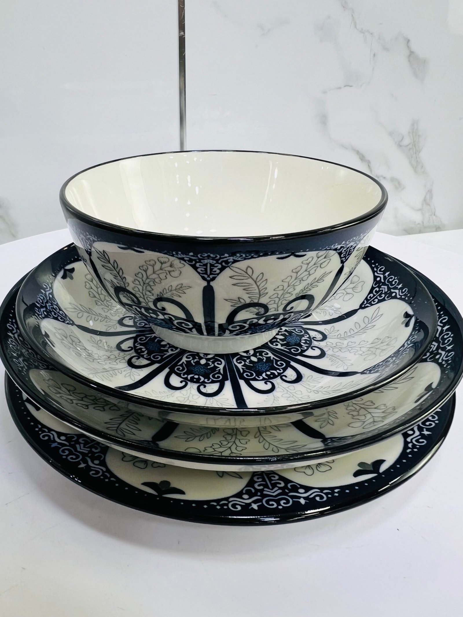 IMG_7736 Service de table rond 24pcs سرفيس طابل - الصورة 1