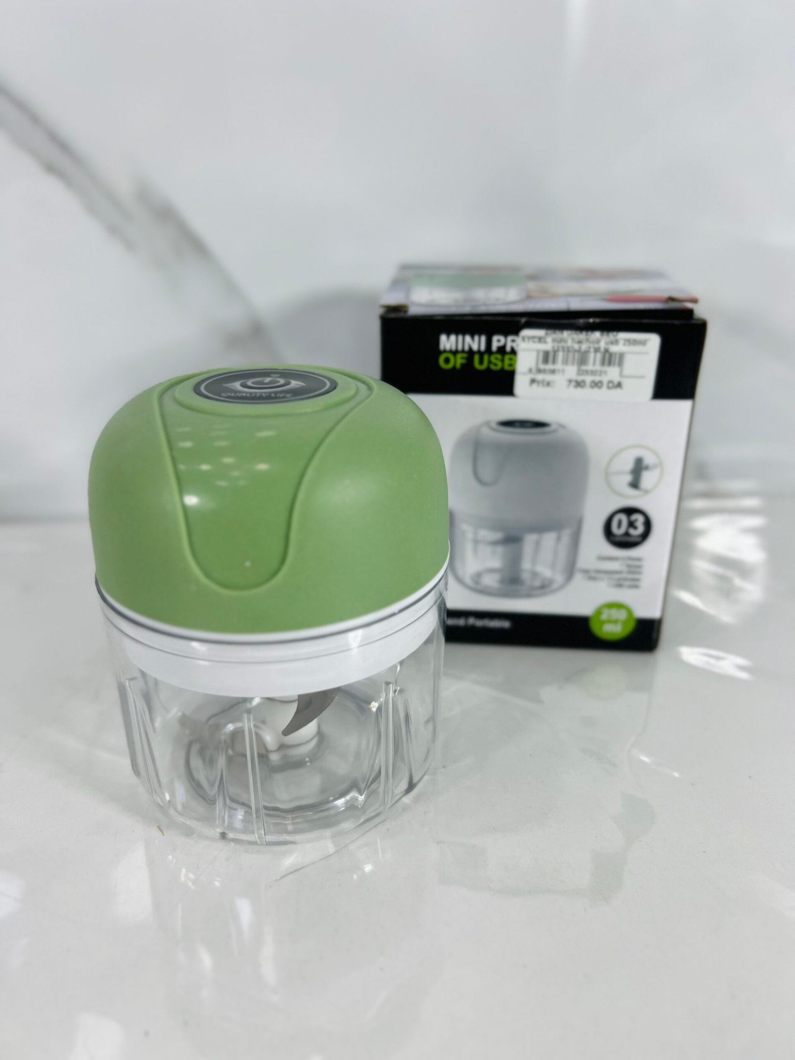 IMG_0747 Mini hachoir usb 250ml KJ-73 – Image 1